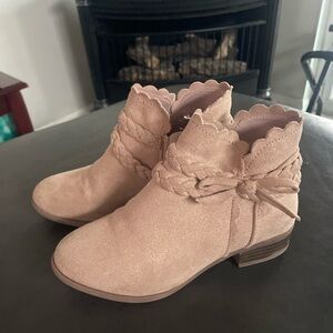 Little girl size 12 SO Scalloped Ankle Boots - Pink ROSE gold